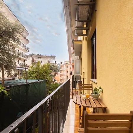 Charming&modern One-bedroom In 索伦托