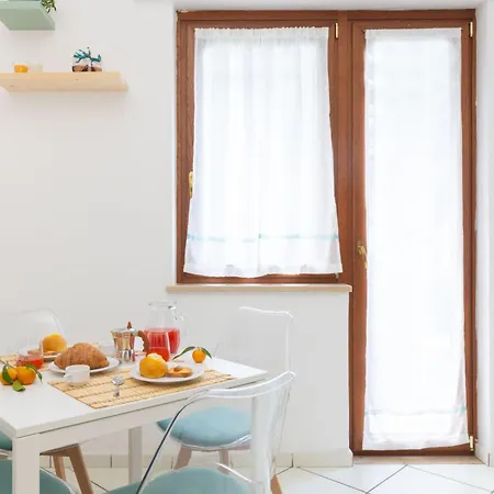 Charming&modern One-bedroom In Διαμέρισμα Σορέντο