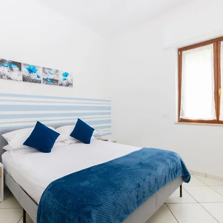 Charming&modern One-bedroom In * סורנטו